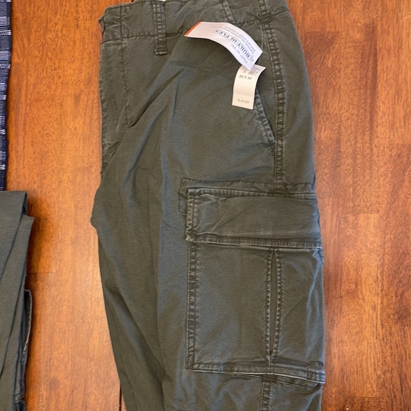 old navy lived in straight cargo built in flex